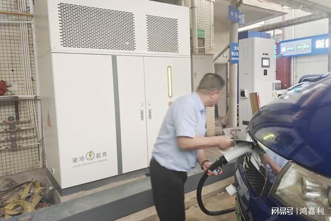博鱼boyu官网直流电动汽车充电站：鞭策交通能源改革的枢纽设备(图2)